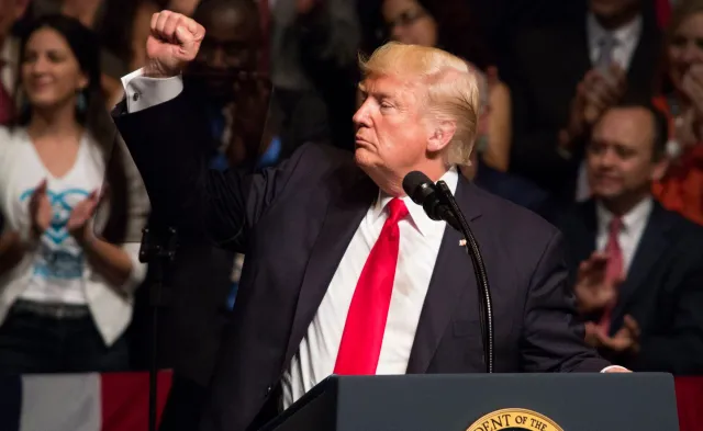 USA: Trump ogłosił "powrót do przeszłości" w stosunkach z Kubą