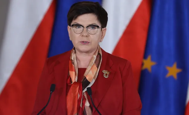 Premier: Trzeba połączyć przynajmniej dwa resorty