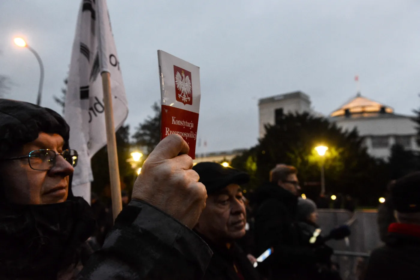 3184977-protest6.jpg