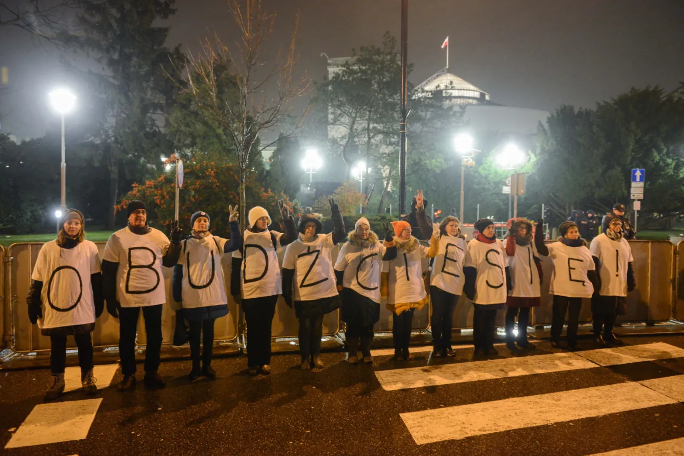 3184993-protest7.jpg