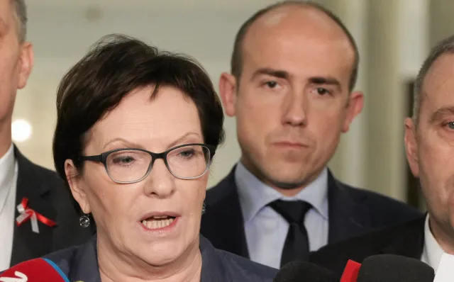 Dwaj senatorowie odchdzą z PO. Powodem wywiad Budki