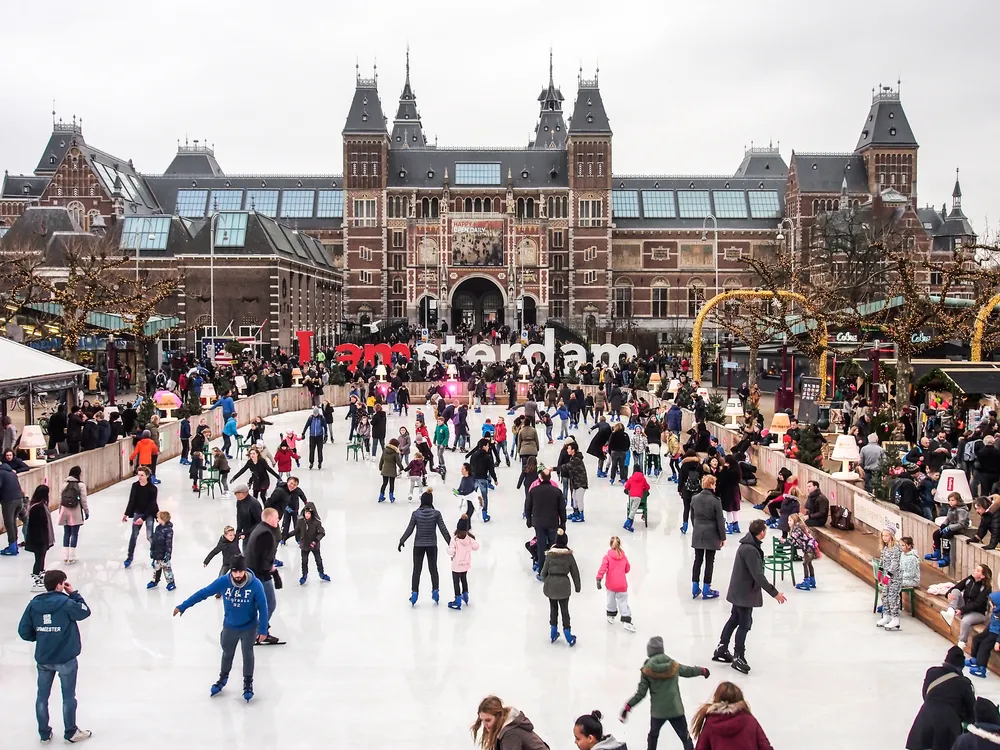2754379-amsterdam.jpg