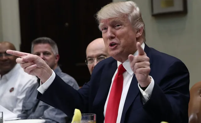 Trump zaczyna ograniczać zakres regulacji finansowych