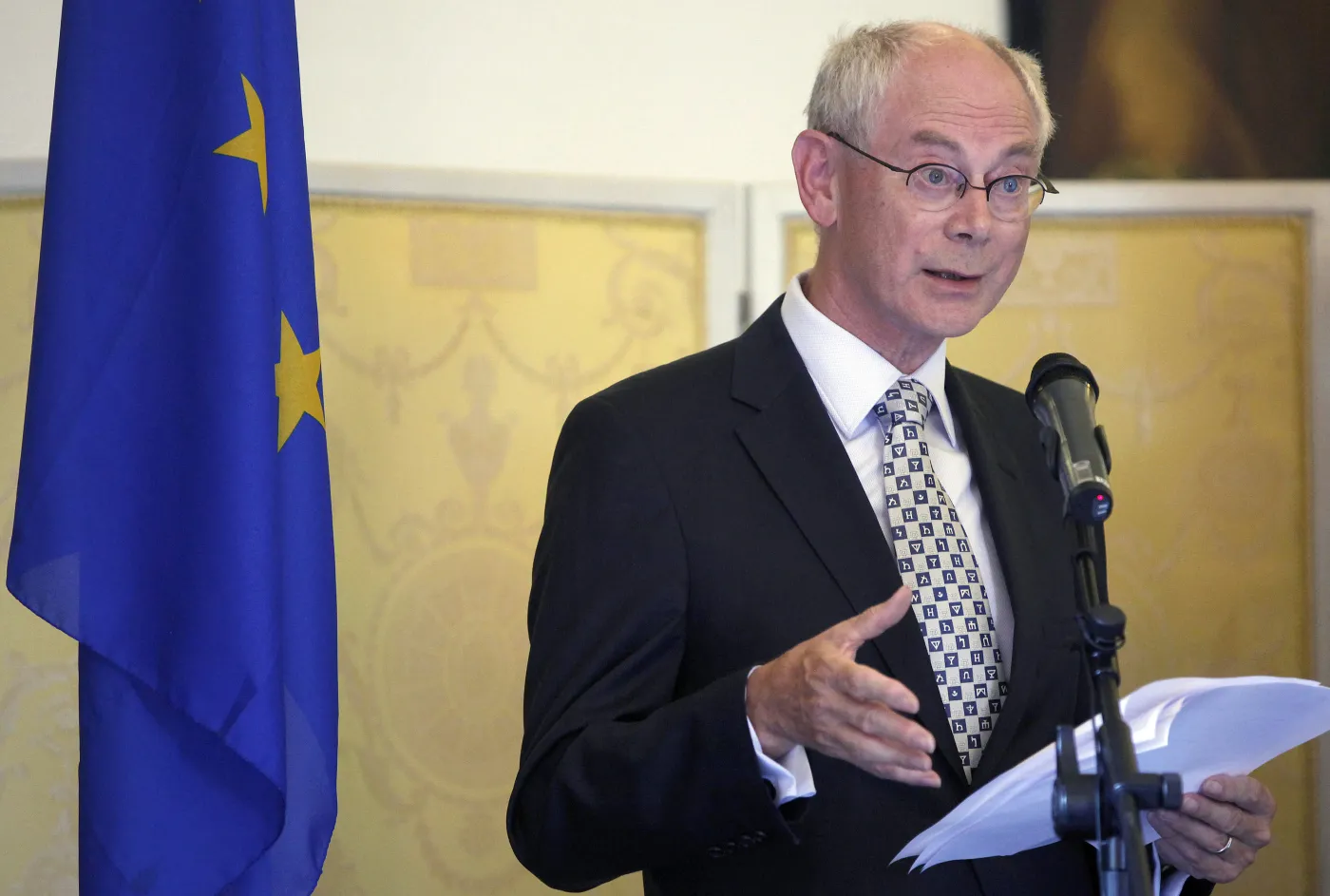 Van Rompuy: Unijna obrona ma wspomagać NATO [WYWIAD]