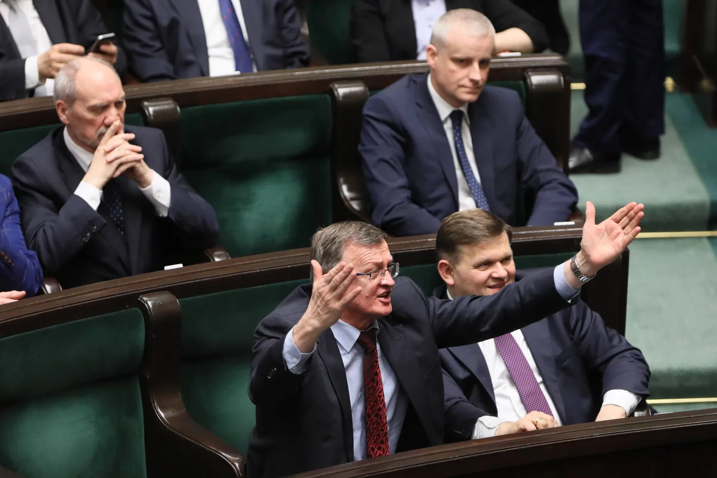 Cymański o obniżce uposażeń poselskich: Jestem wściekły