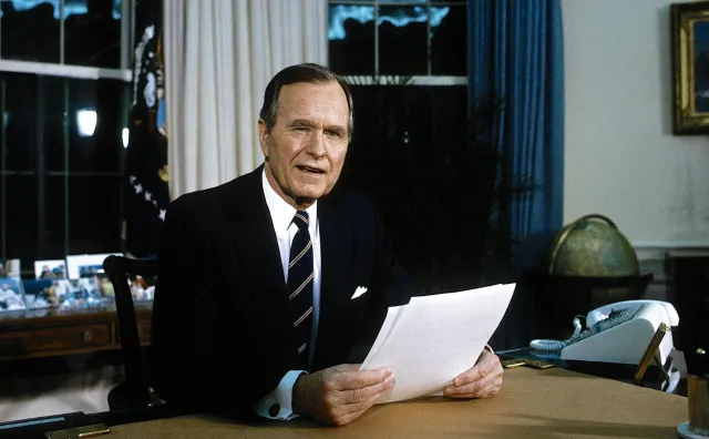 Były prezydent George H.W. Bush oskarżony o molestowanie seksualne