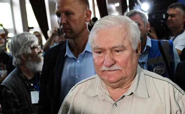 Wałęsa: Trwanie obecnej władzy to nieszczęście kraju. To albo "zdrajcy ojczyzny" albo "głupcy ojczyzny"