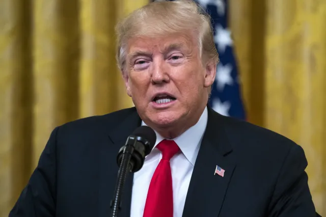 Trump przeciwko cenzurze w mediach społecznościowych. "Wolę fałszywe media niż zamykać ludziom usta"