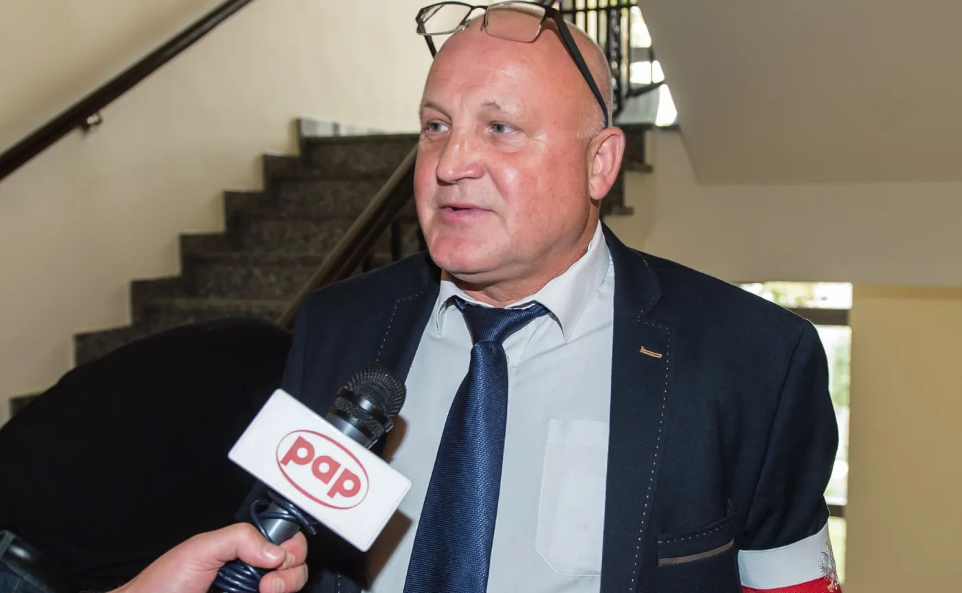 "Czas walczyć z żydostwem i uwolnić od niego Polskę": Policja analizuje nagrania ze zgromadzenia Piotra Rybaka