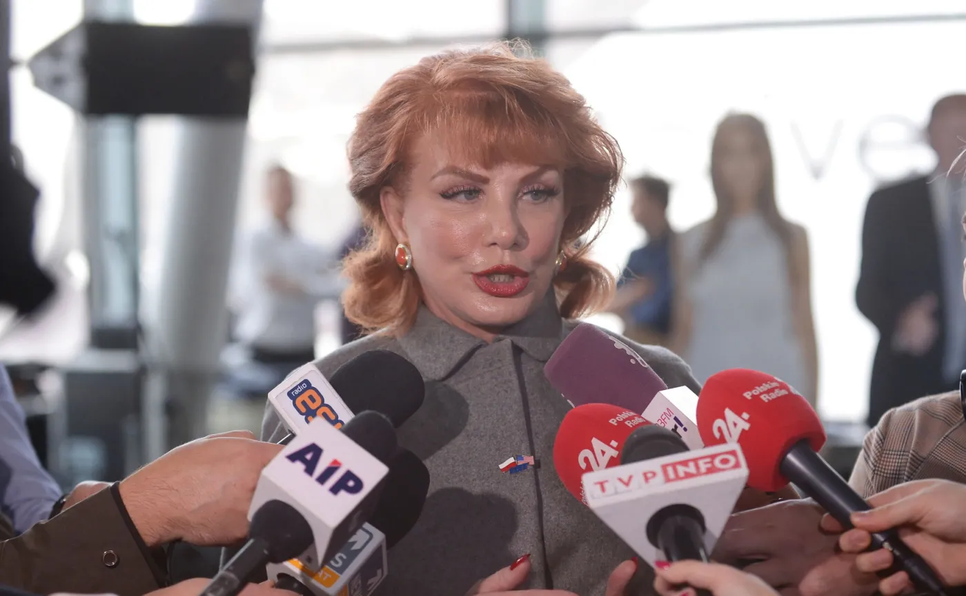Ambasada Rosji w RP odpowiada ambasador USA, która broni Polaków: "Czy sądzi pani naprawdę, że zna się na historii?"