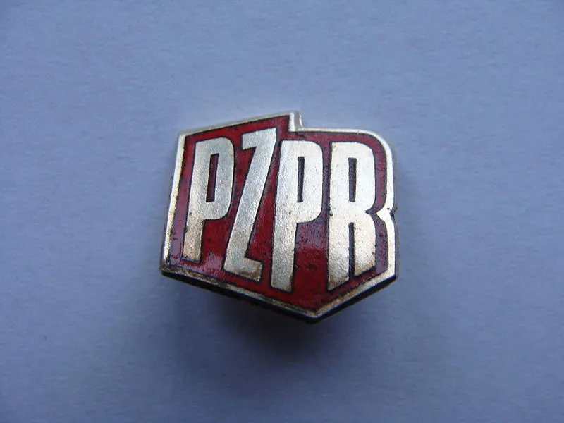 30 lat temu rozwiązano PZPR. „Proszę o powstanie Towarzyszek i Towarzyszy"
