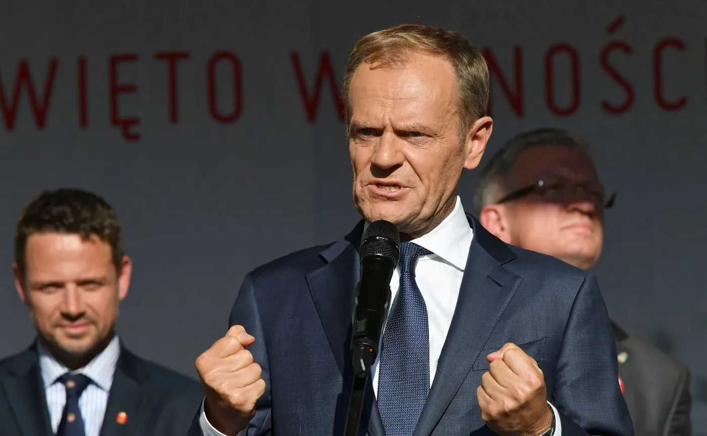 Tusk: W czasach zarazy bądźmy odporni na wirus kłamstwa