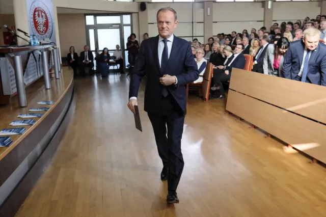 Rzeczniczka Lewicy o słowach Tuska: To szantaż moralny, który był stosowany wobec pensjonarek w XIX w.