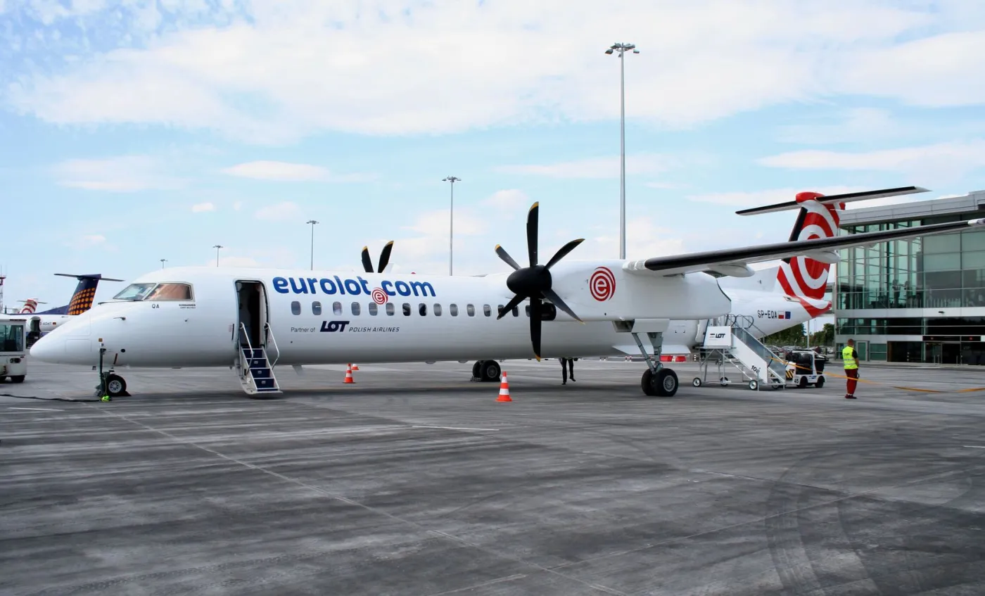 Eurolot z podciętymi skrzydłami. Musi zwrócić jeden z bombardierów