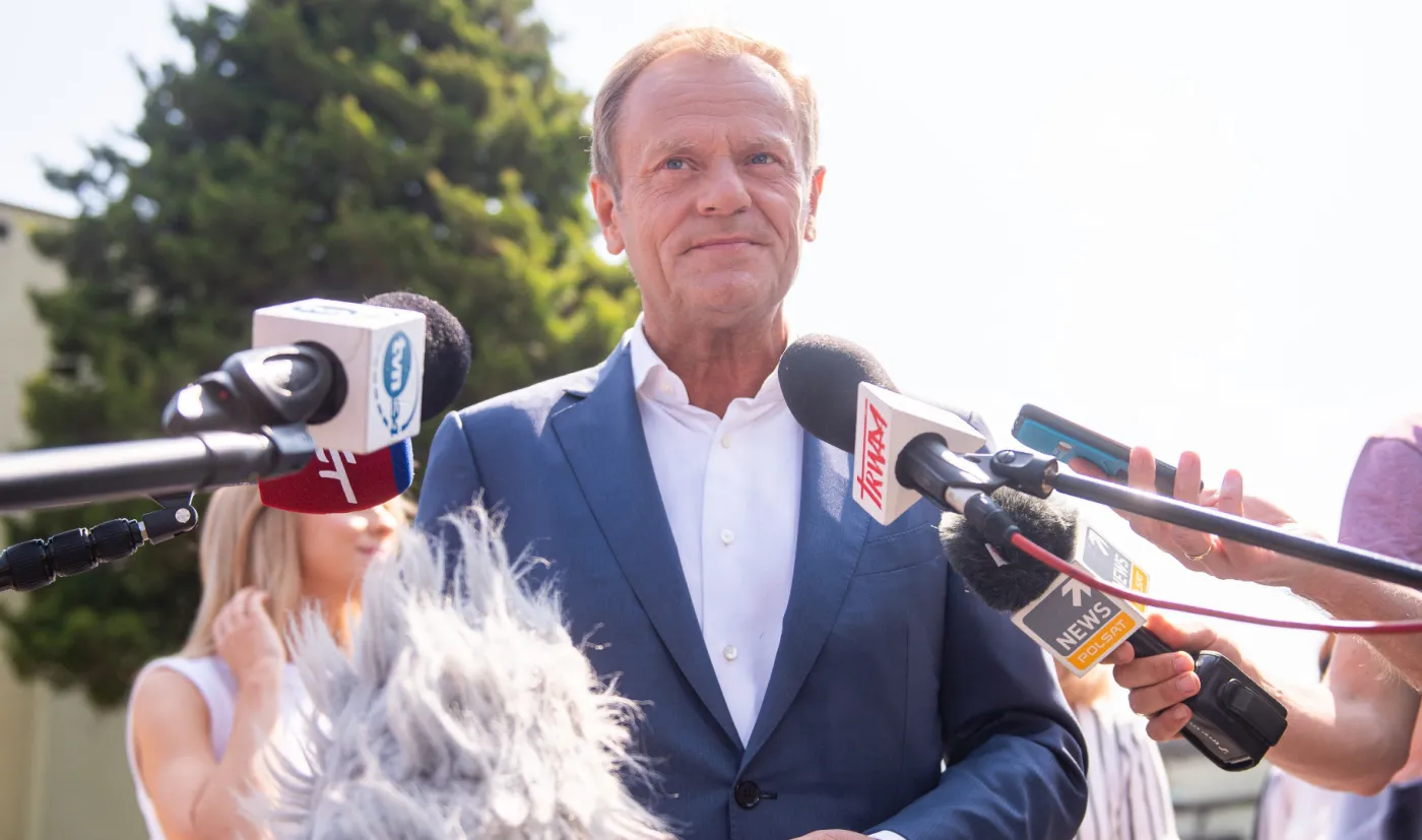 Tusk do Kaczyńskiego: Chodźmy na długi spacer, uwolnijmy Andrzeja i Rafała od naszych sporów