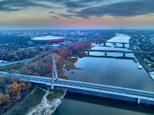 Miasta gaszą światła. Samorządowy blackout przeciw decyzjom rządu