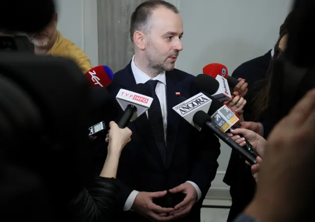 Mucha o frankowiczach: Liczę na prokonsumencki wyrok TSUE [WYWIAD]