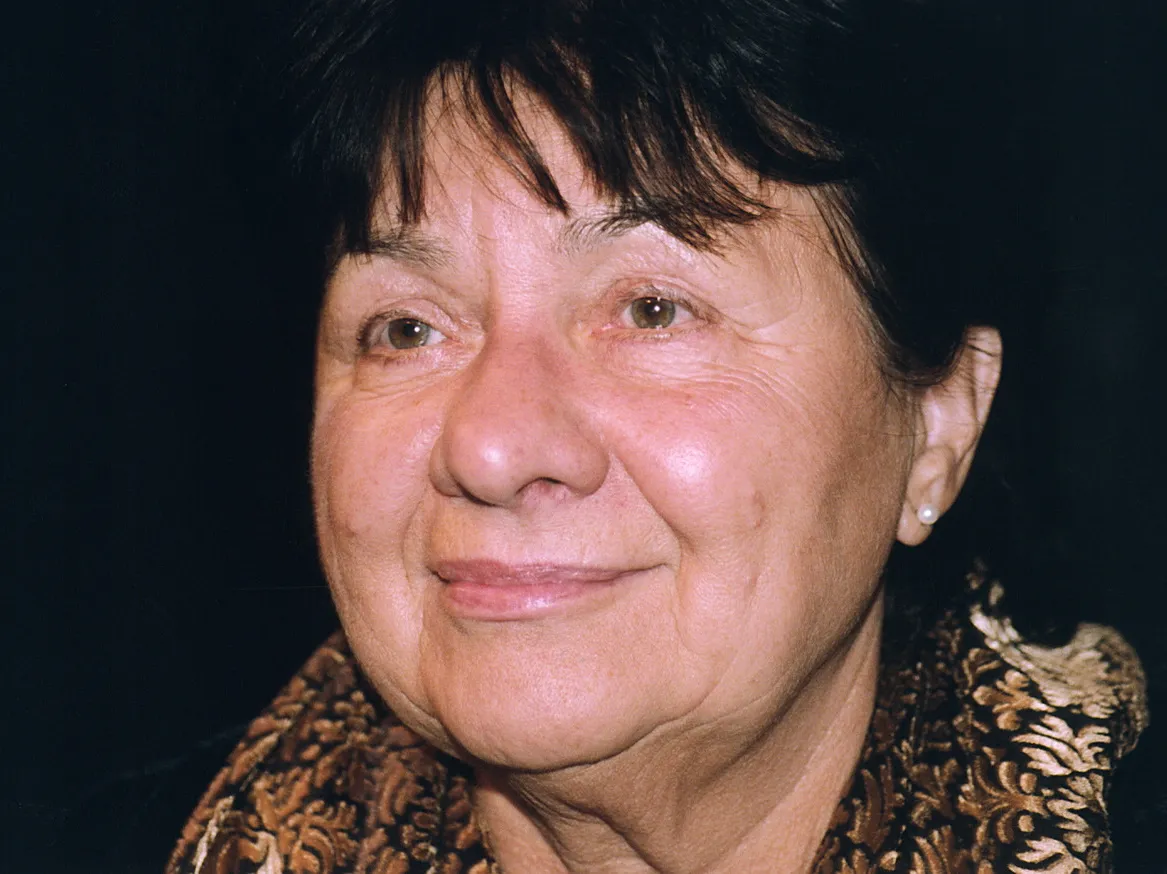 Marta Meszaros