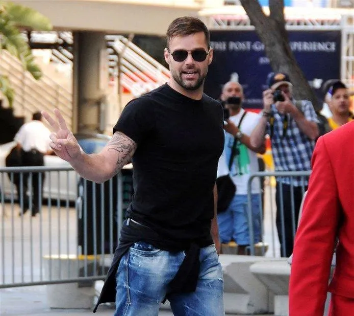 Ricky Martin/FlyNet