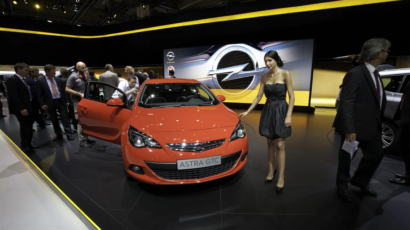 We Frankfurcie Opel oficjalnie pokazał światu astrę GTC w wersji seryjnej