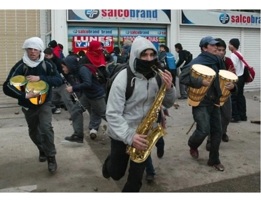 2374486-traba.jpg
