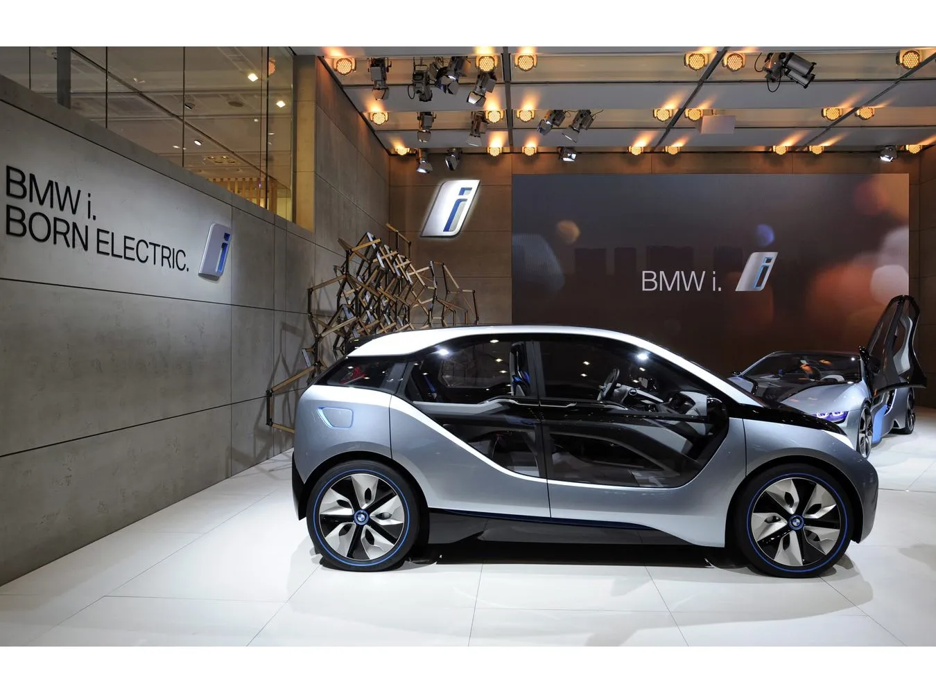 2796765-bmw-i3.jpg