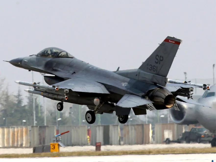 2633530-nato.jpg