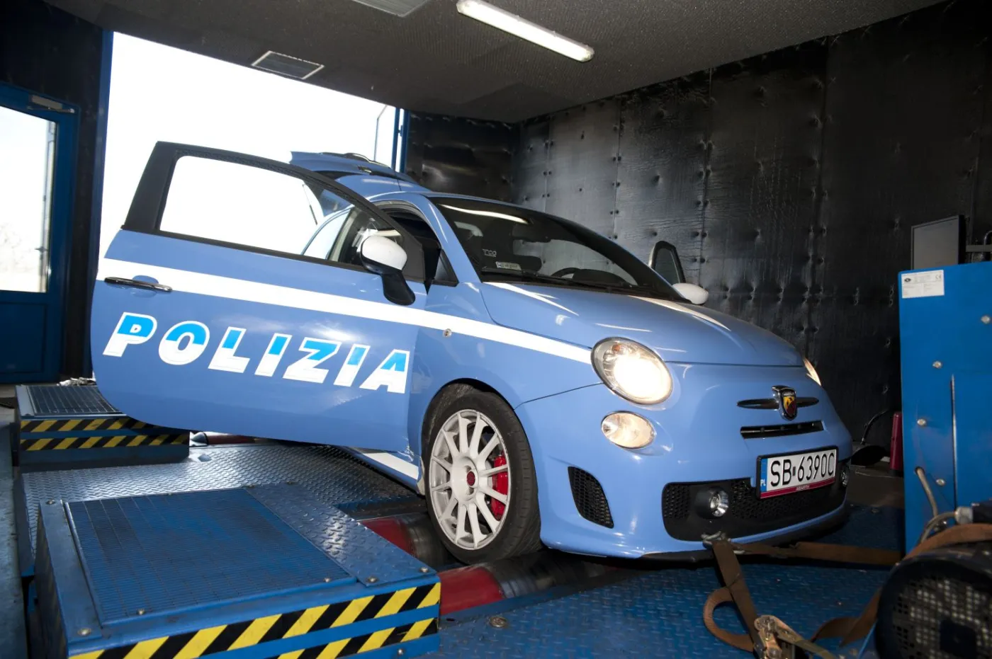 3299864-abarth.jpg