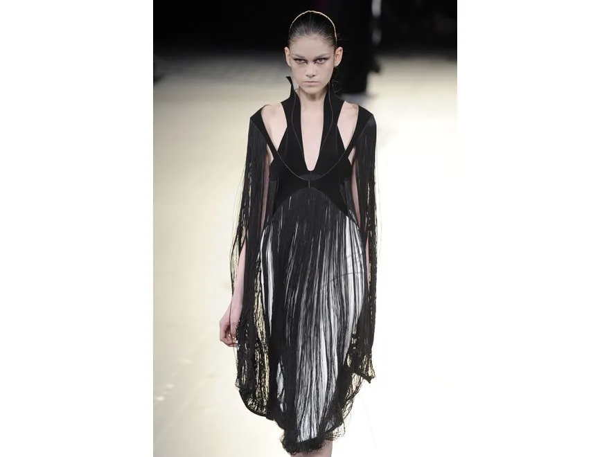 3164135-mugler.jpg