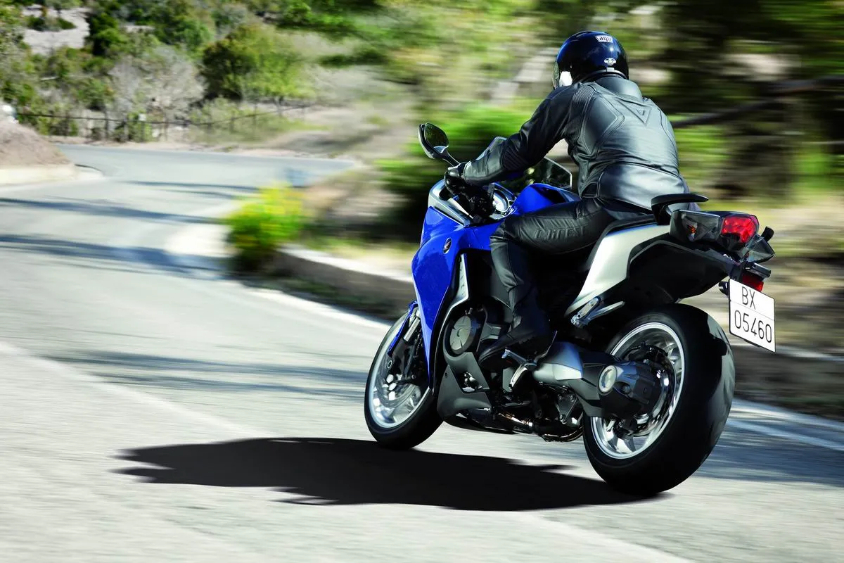 Honda VF 1200F
