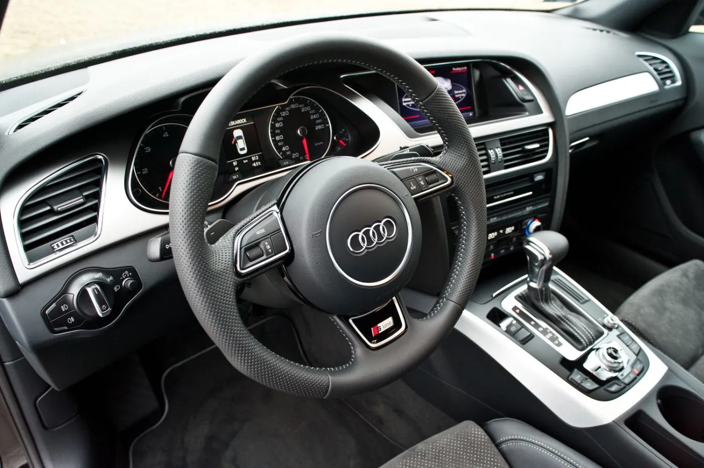 3248820-audi.jpg