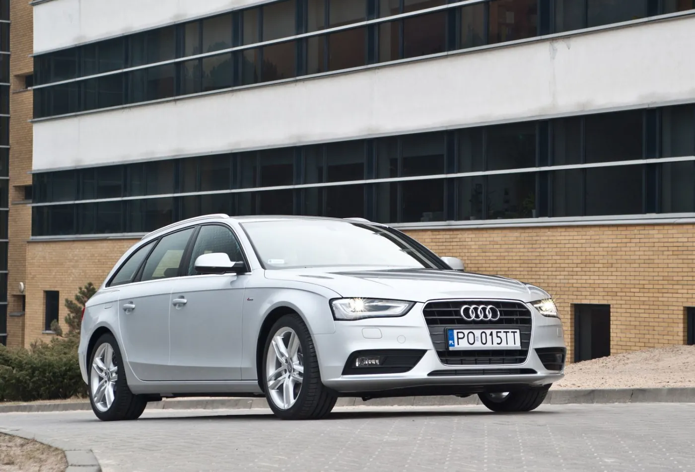 3248849-audi.jpg