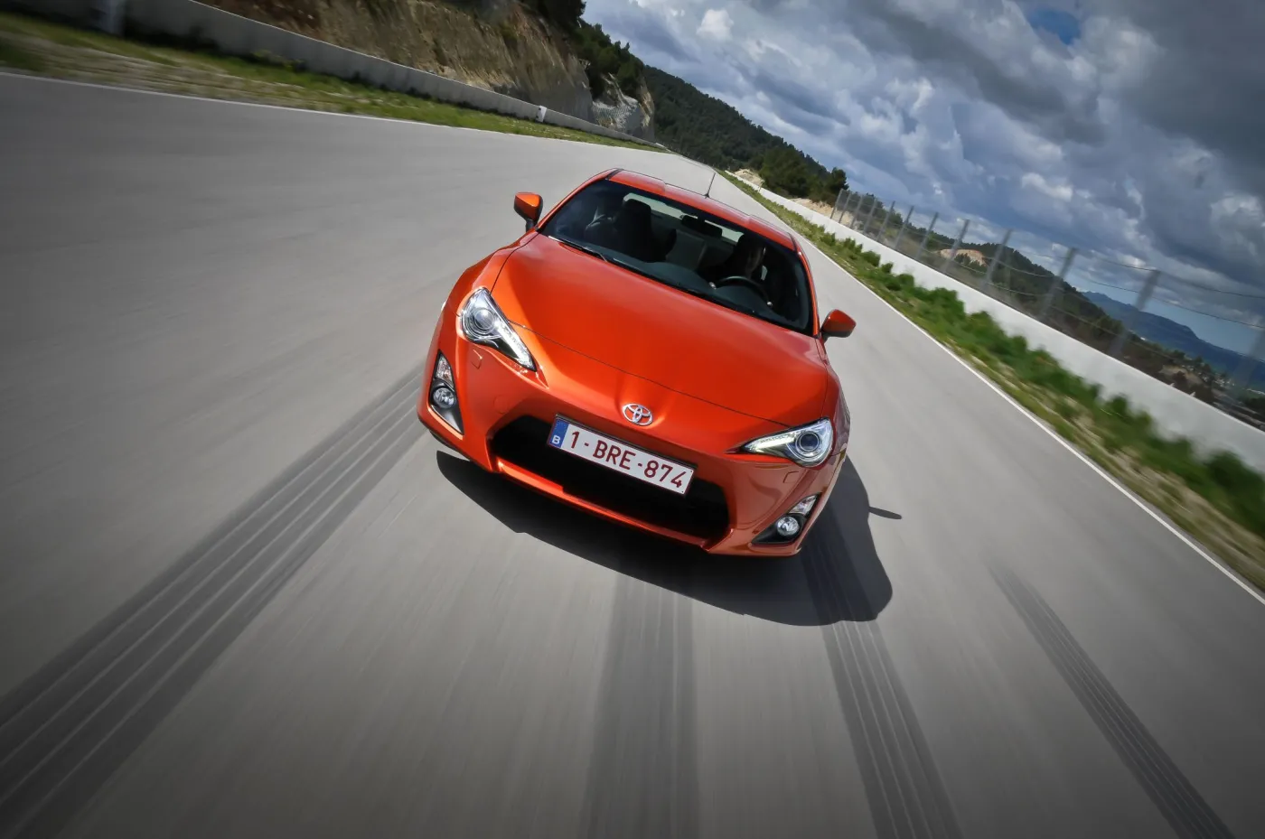 3533002-gt8611.jpg