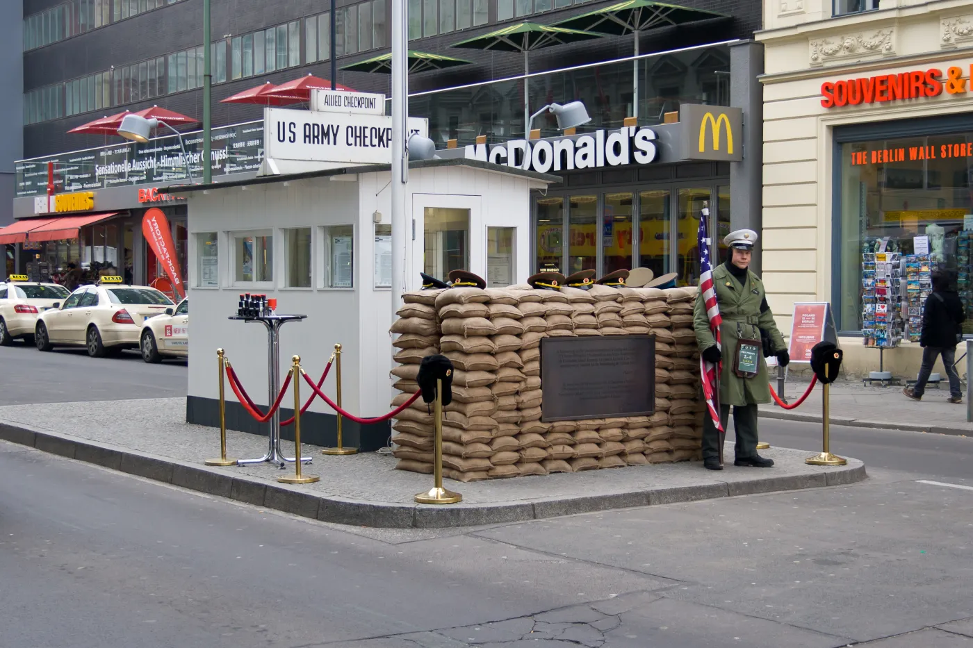 3983117-berlin.jpg