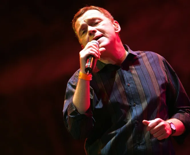 4471414-ub40.jpg