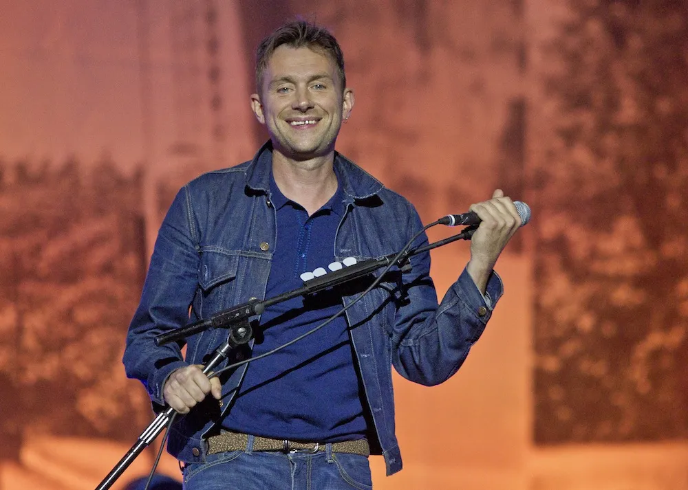 4289026-blur.jpg