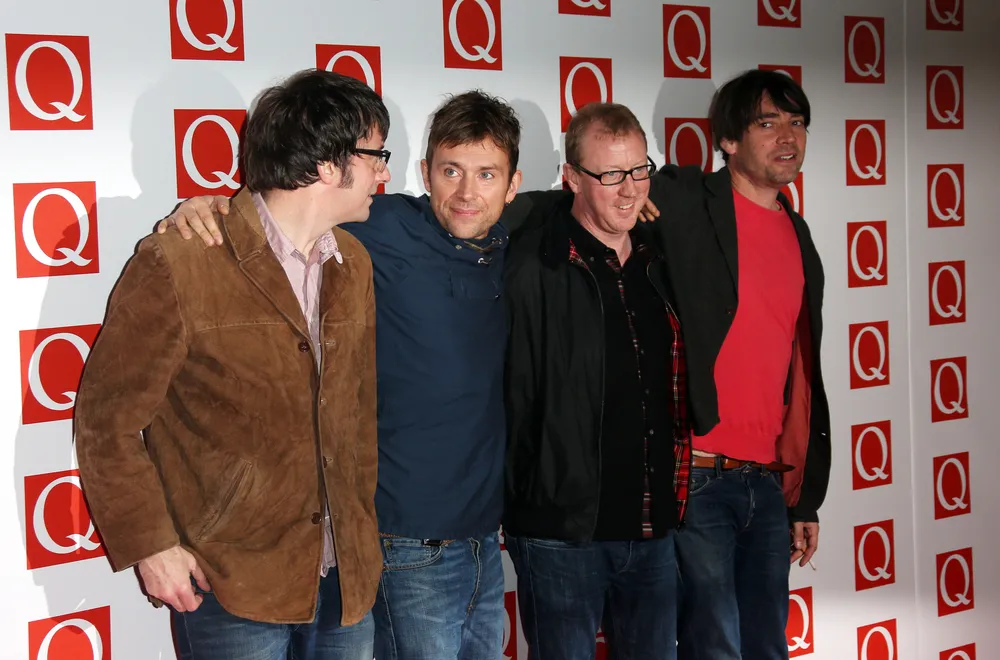 5034024-blur.jpg