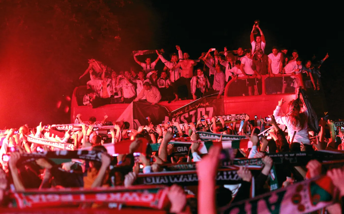 5041043-legia.jpg