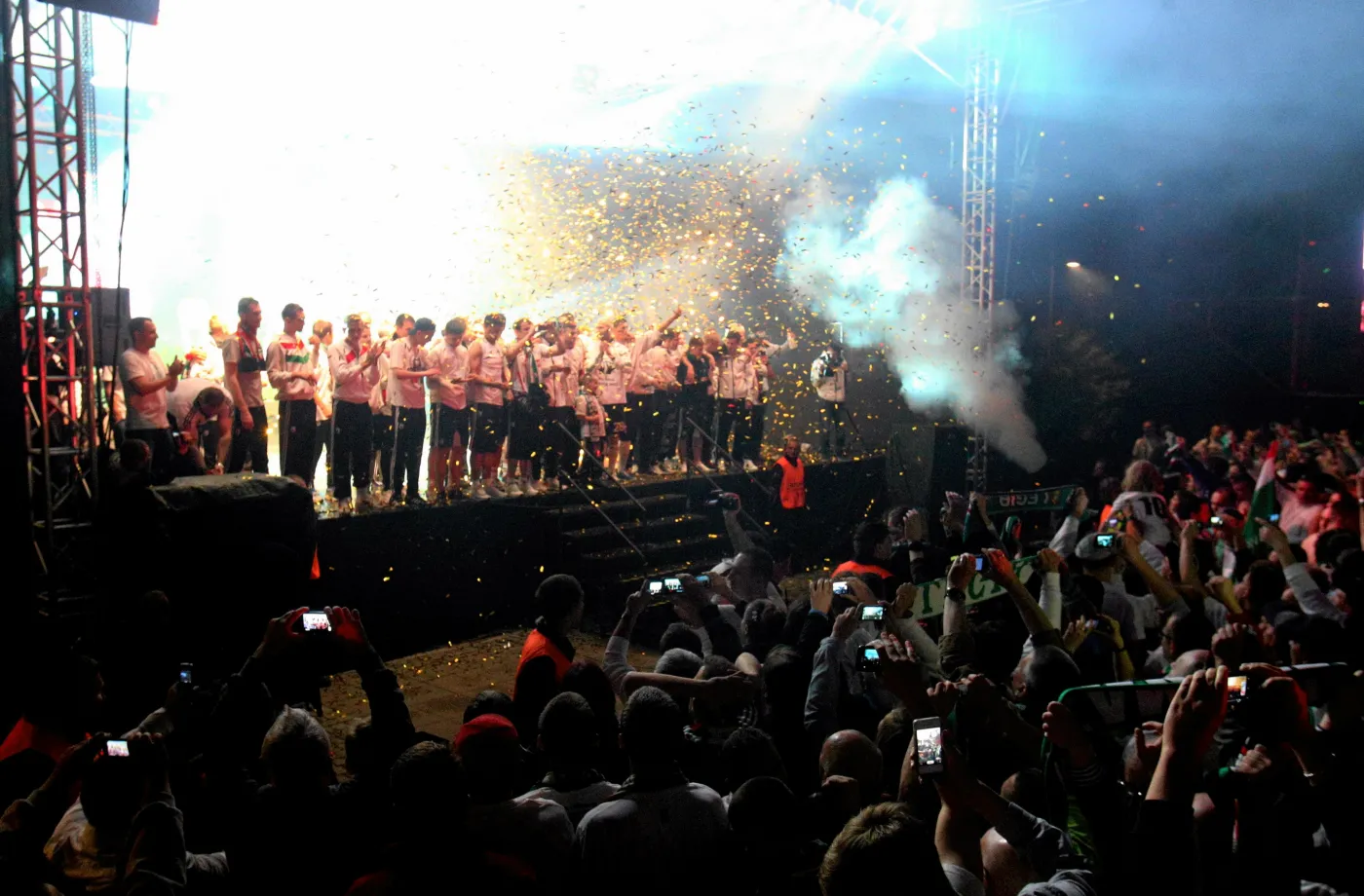 5041275-legia.jpg