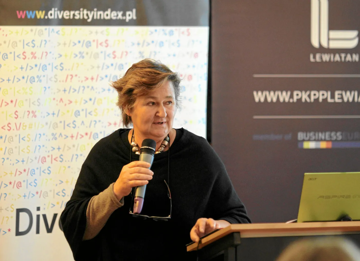 Zadyma na wykładzie prof. Środy pod lupą prokuratury