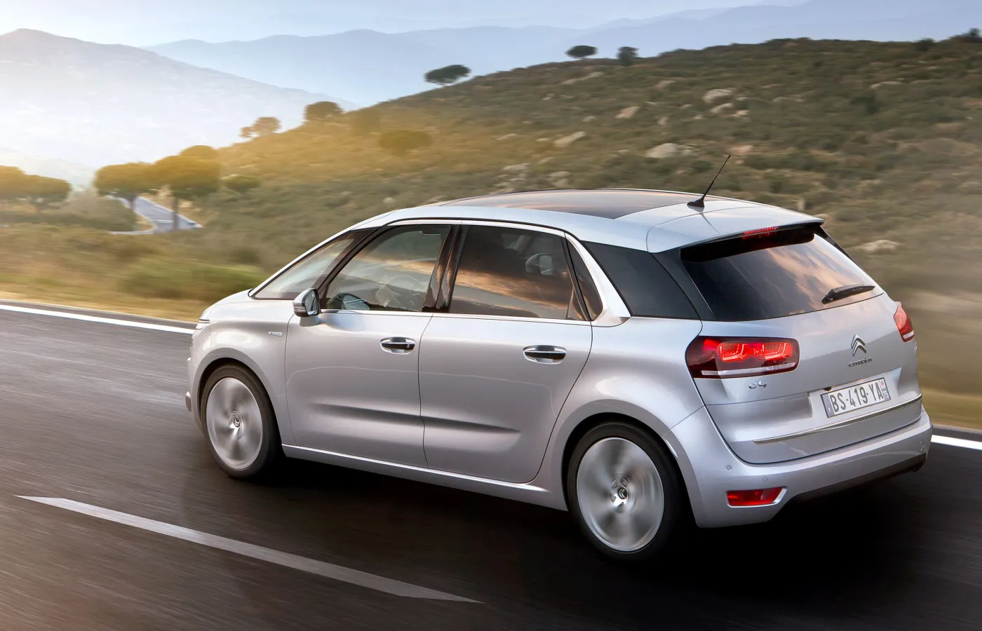 4796794-4989.jpg