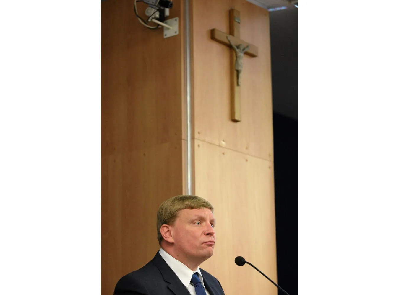 5421032-prof.jpg