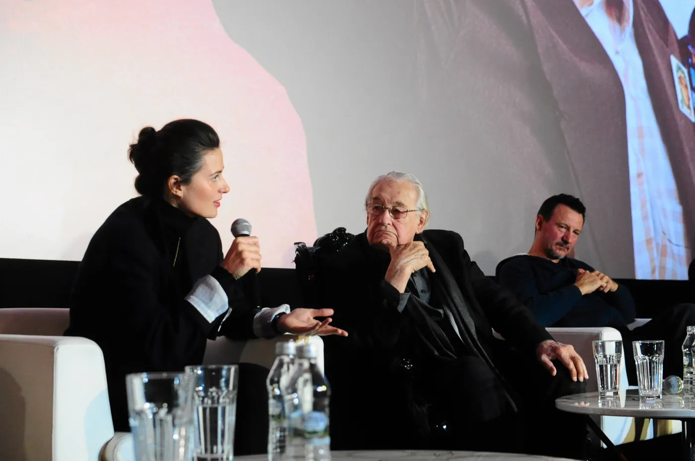 5422059-walesa.jpg