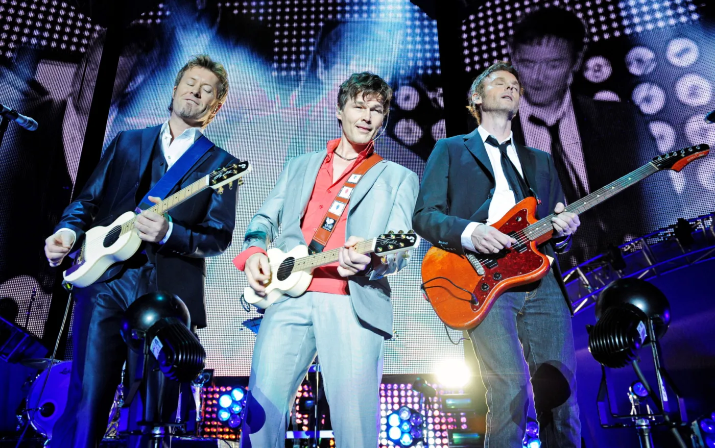 5546794-a-ha.jpg