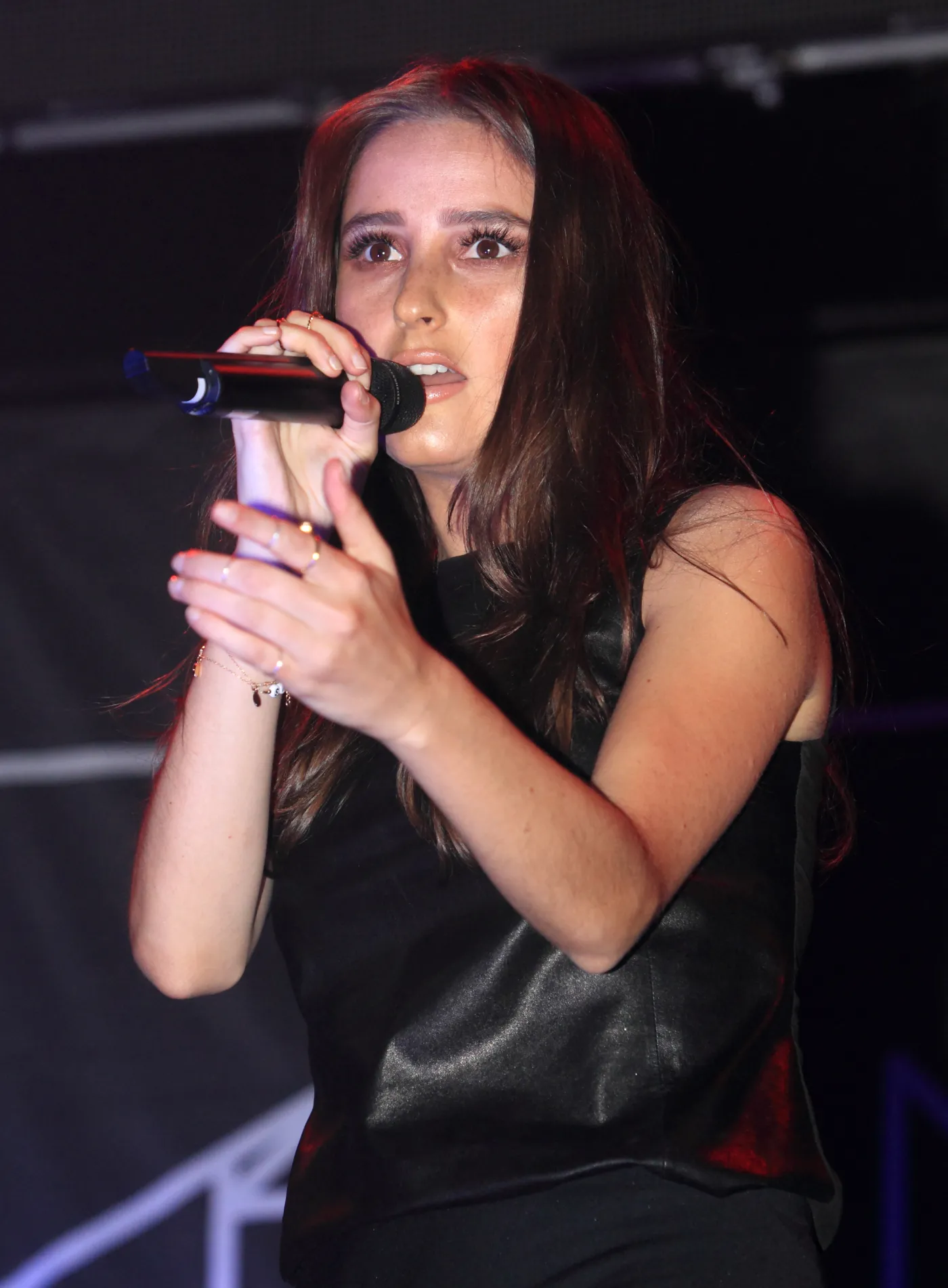 6224020-banks.jpg