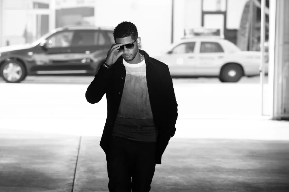 3785848-usher.jpg