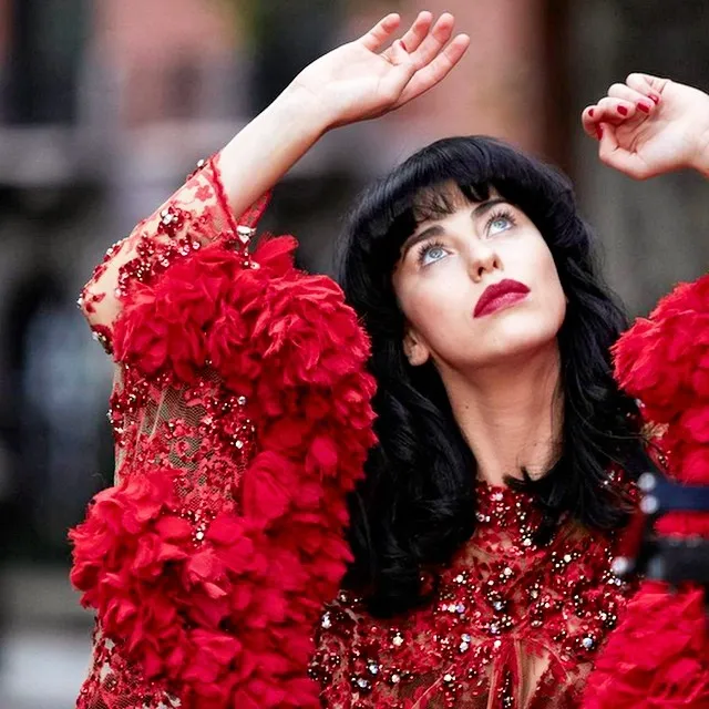 Kimbra, "dziewczyna z piosenki Gotye" wybija się na niezależność [ZDJĘCIA]