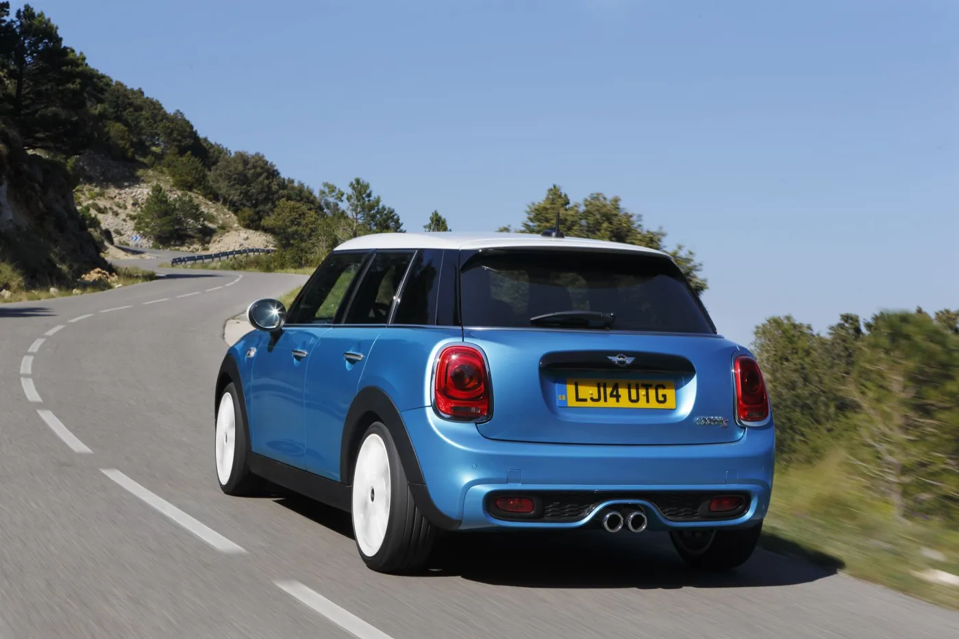 6387747-mini.jpg
