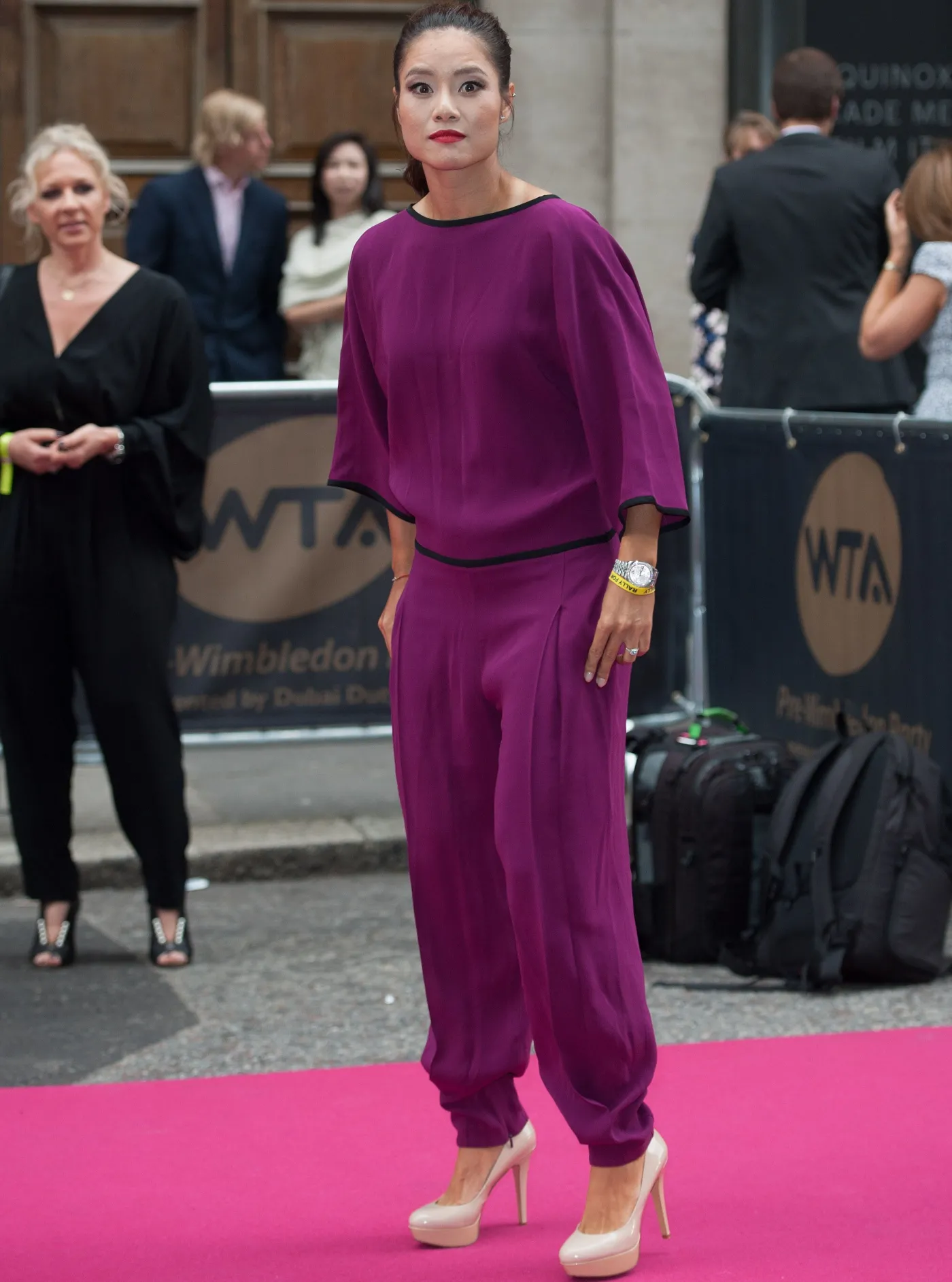 6459150-na-li.jpg