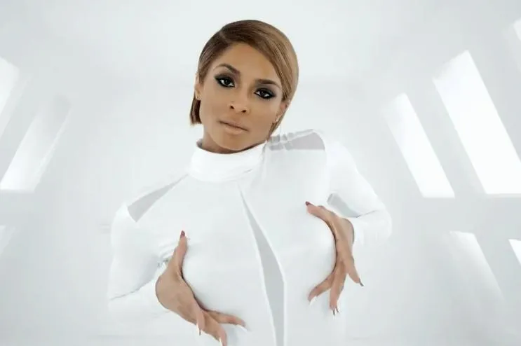7526573-ciara.jpg